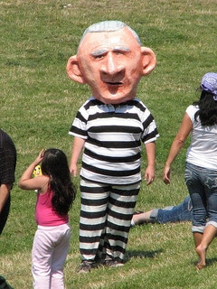 Prisoner Puppet